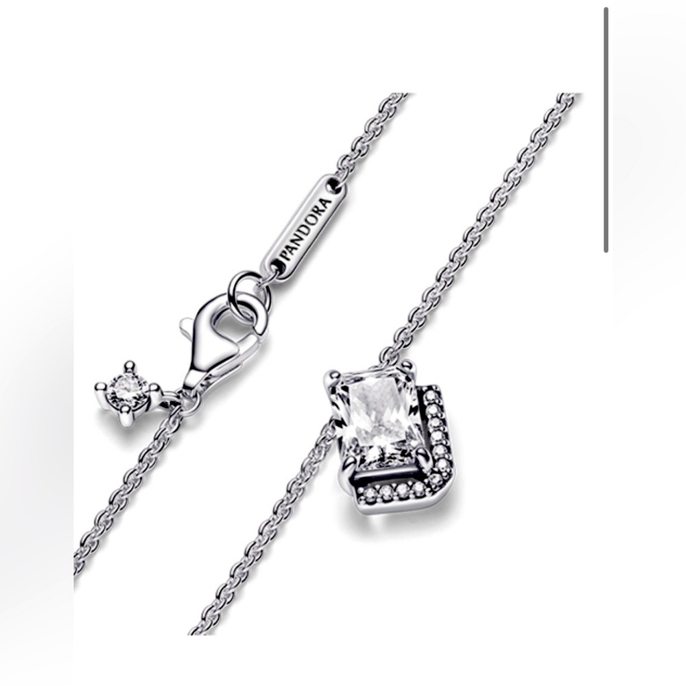 Pandora rectangular sparkling halo collier necklace
